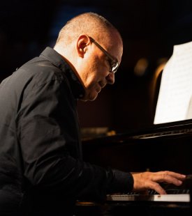 Nikita Bratus, FMW-Dozent für Piano und Ensemble